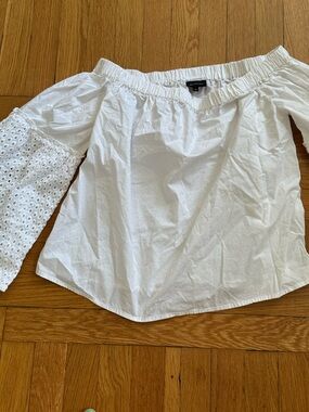 Who What Wear White Elastic off the shoulder peasant babydoll Blouse
